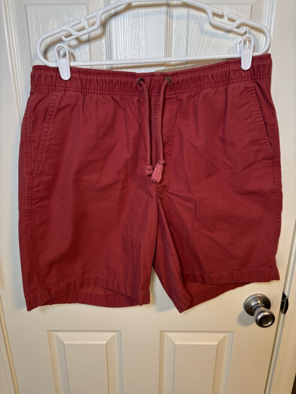 L.L.Bean reddish pink classic fit drawstring men’s shorts size large